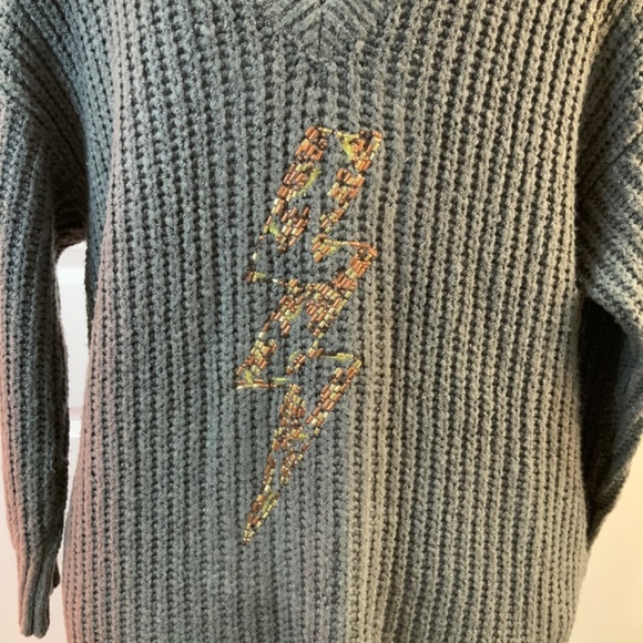 Torrid Chunky Knit Gold Beaded Thunder Bolt Warm Winter Sweater Plus Size 1X - Picture 4 of 6